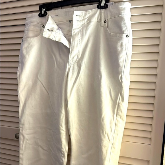 Kut from the Kloth Denim - Kut from the Kloth White Denim Jeans High Rise Wide Leg Lucy Size 14W NWOT